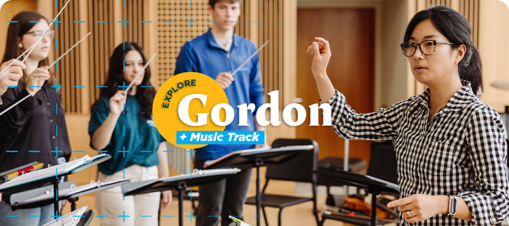 Explore Gordon music professor teaching students