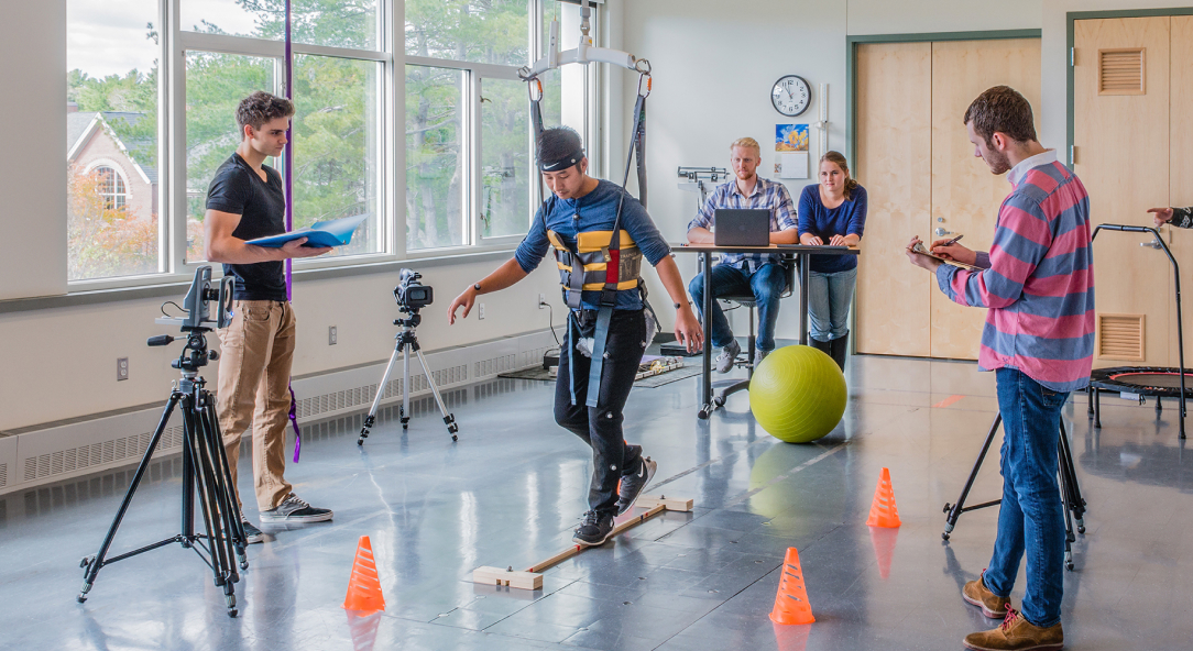 students in kinesiology lab